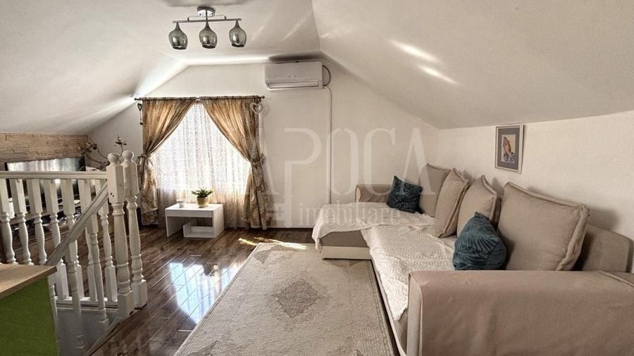 Casă individuală cu 7 camere cu Canalizare în Apahida