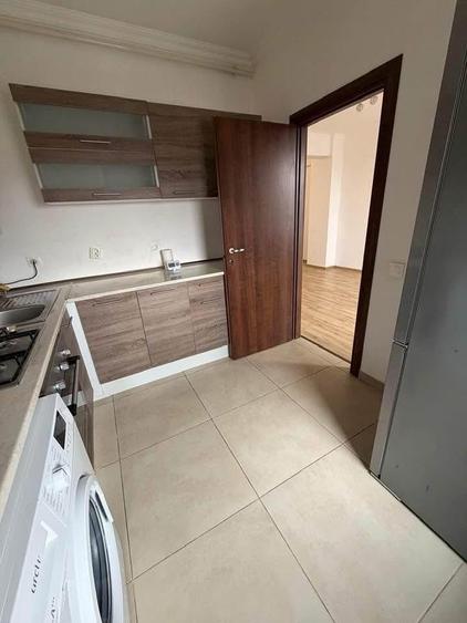 Apartament cu 3 camere decomandat în Km 4-5