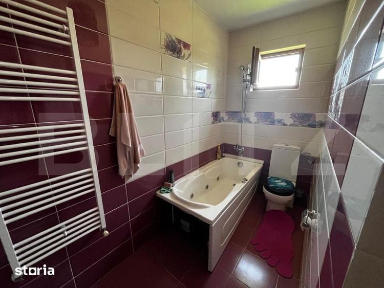 Casă cu 4 camere cu Teren 1174 Mp în Central