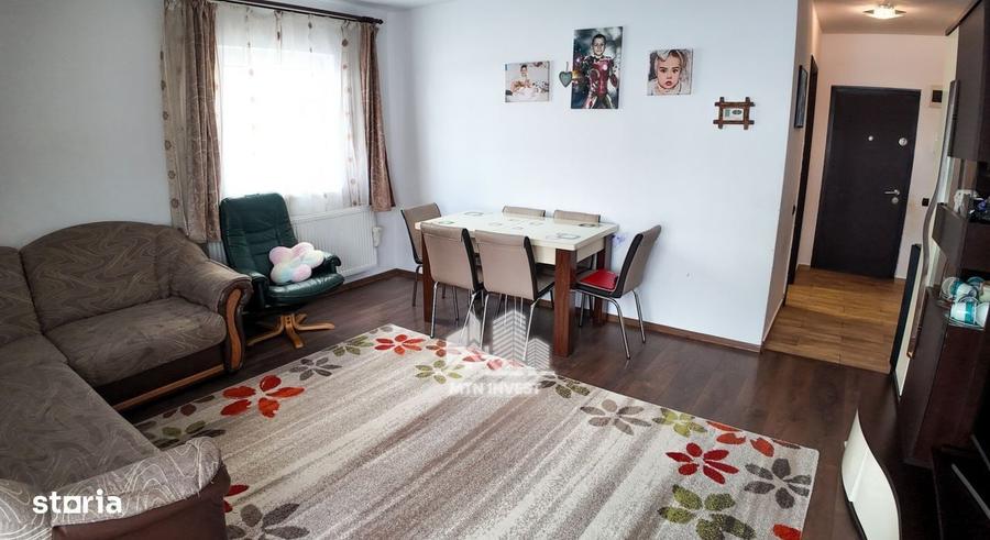 Apartament cu 3 camere decomandat în Paltin