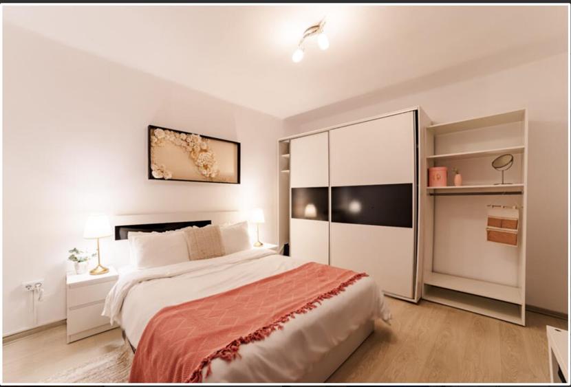 Apartament cu 3 camere circular, mobilat în Centrul Istoric