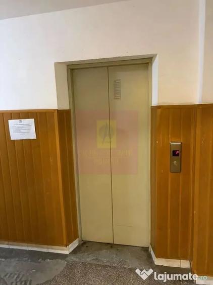 Apartament cu 4 camere decomandat în Lujerului