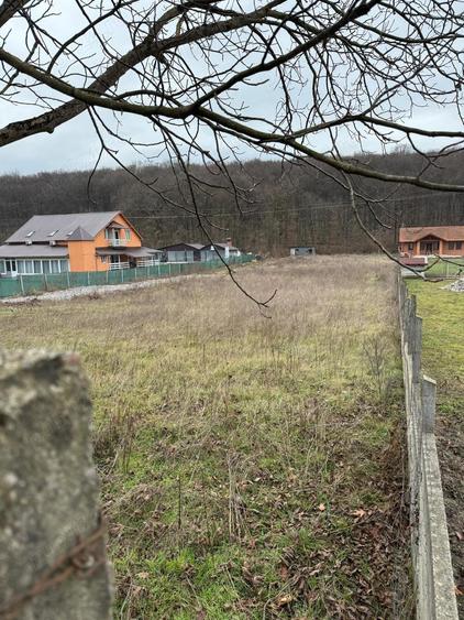 Teren de 3258 mp, în Hidiș