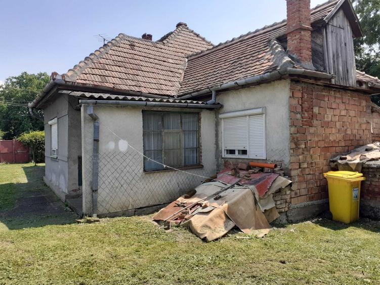 Casă cu 4 camere în Terezian