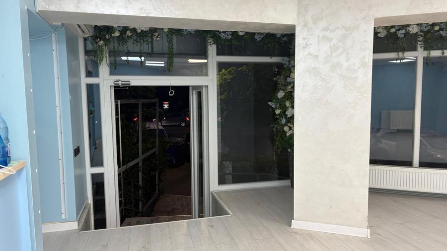 Spațiu comercial, de 60.090000152588 mp, în Basarabia