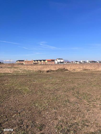 Teren de 527 mp, în Sânpetru