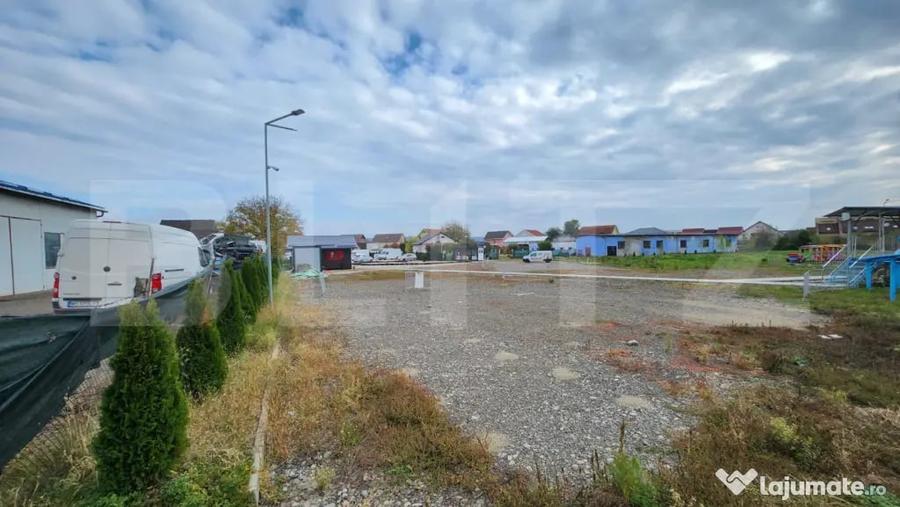 Teren de 7800 mp, în Unirii