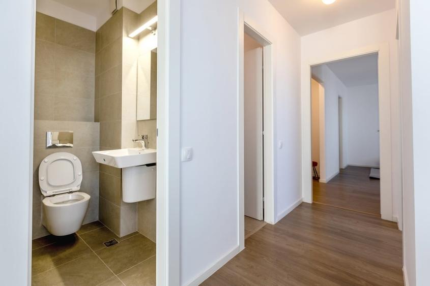 Apartament cu 3 camere decomandat, mobilat în Pipera