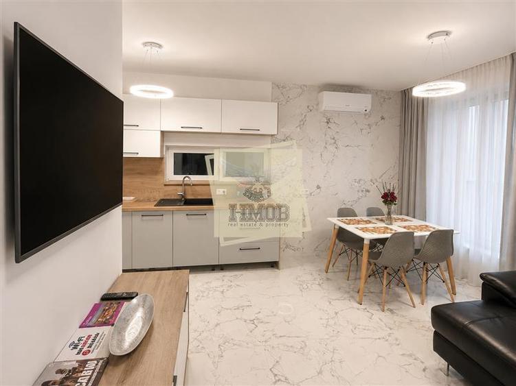 Penthouse cu 3 camere semidecomandat, mobilat în Industrial Est