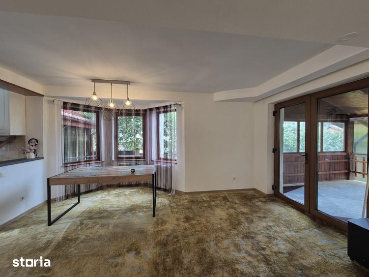 Casă cu 5 camere cu Teren 260 Mp în Bunloc