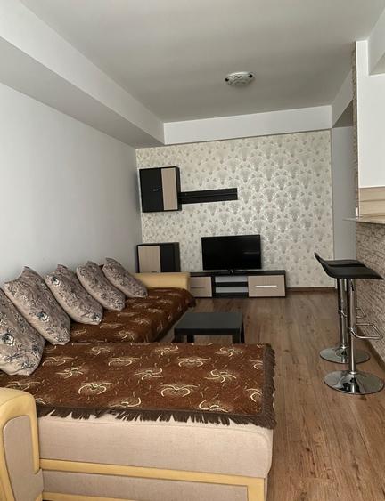 Apartament cu 2 camere semidecomandat în Calea Severinului