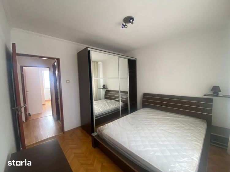 Apartament cu 3 camere decomandat în Unirii