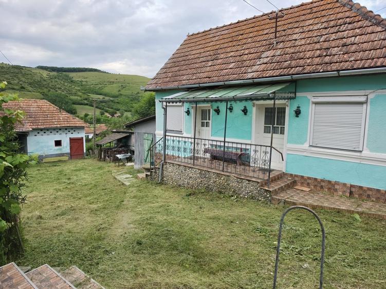 Casă cu 4 camere în Șilea