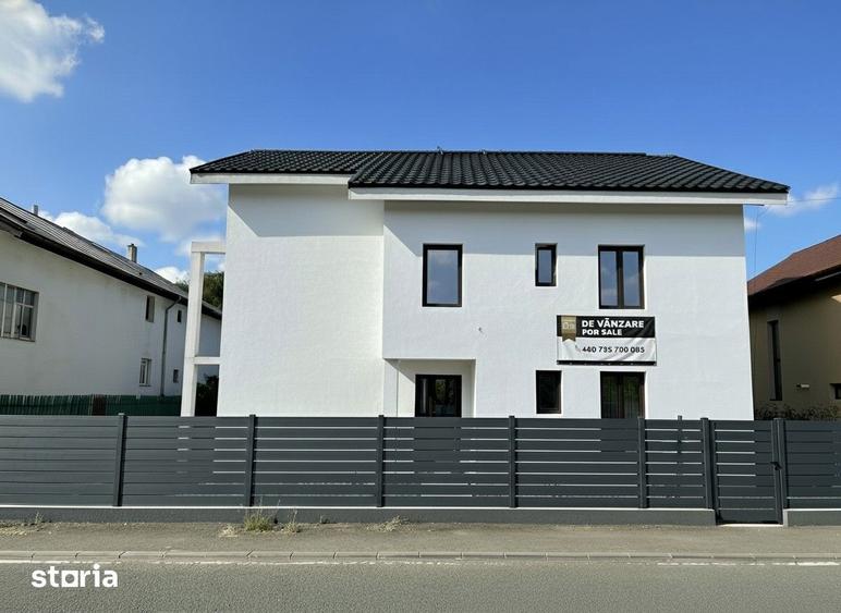 Casă cu 8 camere cu Canalizare în Aradului