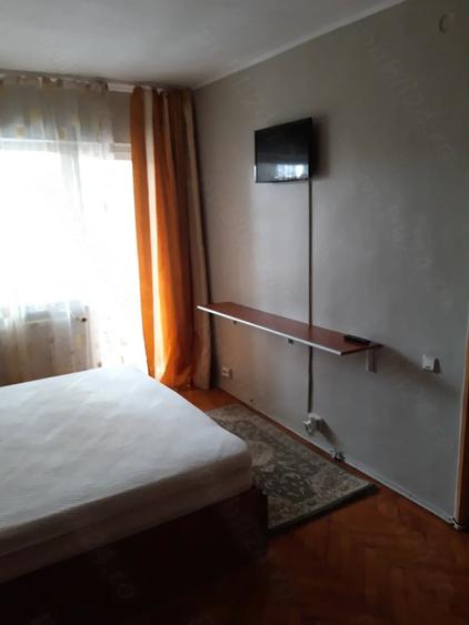 Apartament cu 2 camere decomandat în Berceni