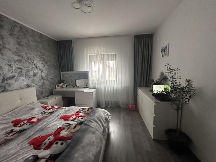 Casă cu 4 camere în Central