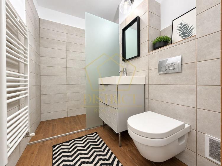 Apartament cu 3 camere semidecomandat, mobilat în Lipovei
