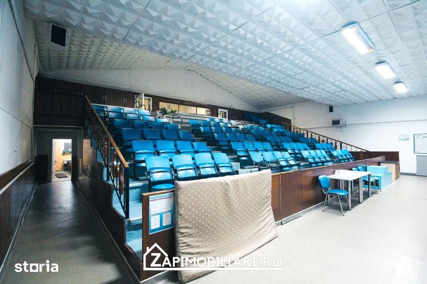 Spațiu comercial, de 735 mp, în Central