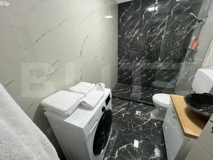 Apartament cu 2 camere semidecomandat, mobilat în Cetate