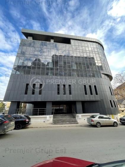 Birou, de 120 mp, în Nicolina