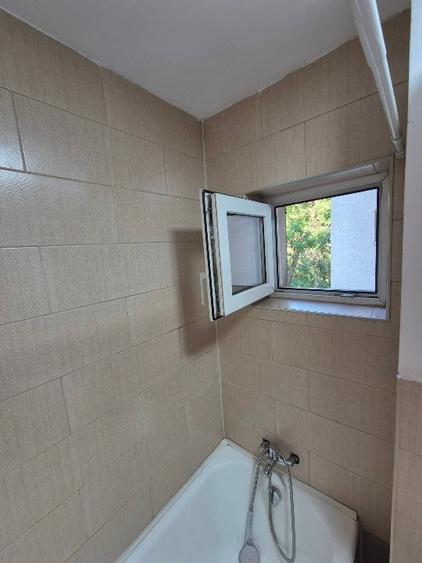 Apartament cu 2 camere semidecomandat, mobilat în Pantelimon