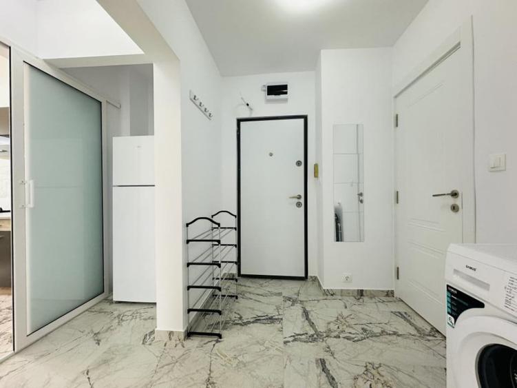 Apartament cu 2 camere decomandat în Basarabia