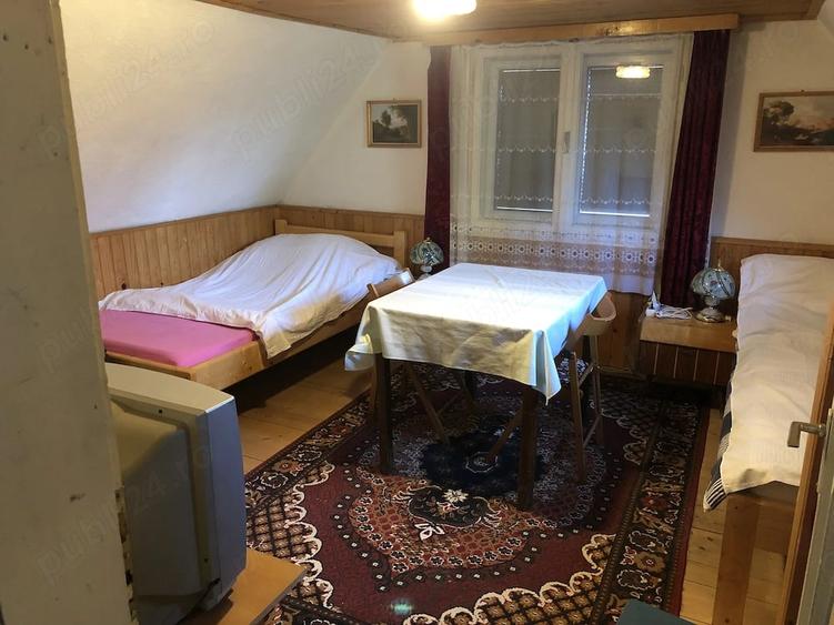 Casă cu 5 camere cu Teren 514 Mp în Izvoru Mureșului