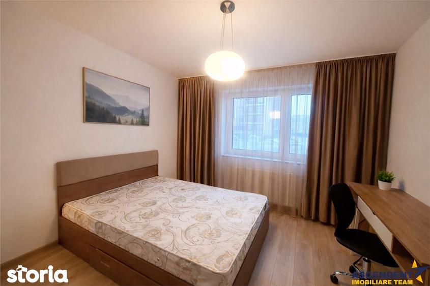 Apartament cu 3 camere decomandat, mobilat în Tractorul