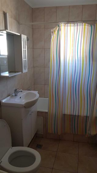 Apartament cu 3 camere decomandat în Sud