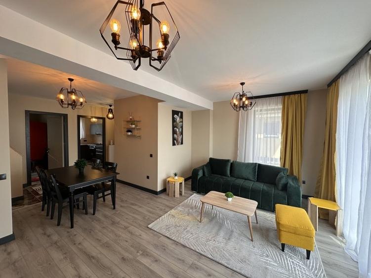 Duplex cu 4 camere cu Teren 342 Mp în Central