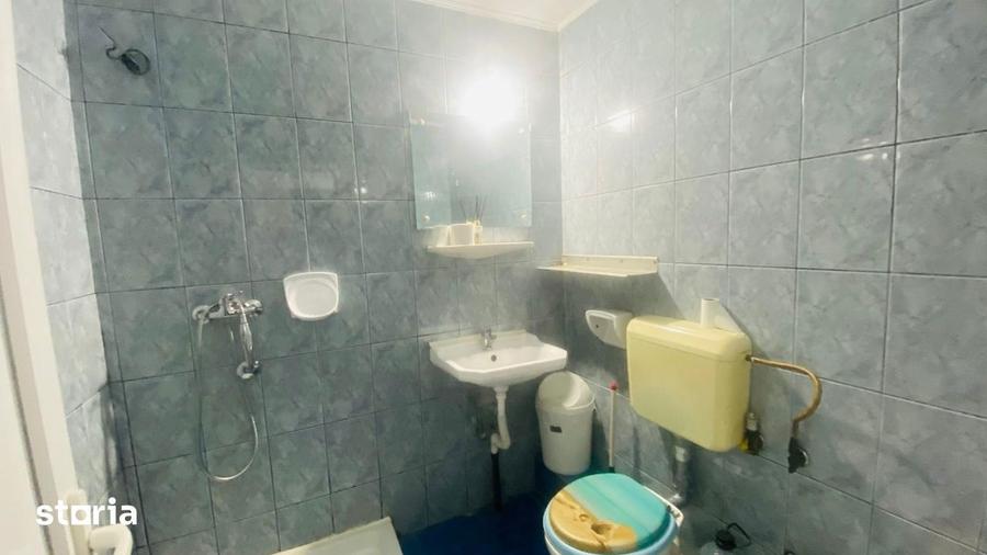 Apartament cu 8 camere în Central