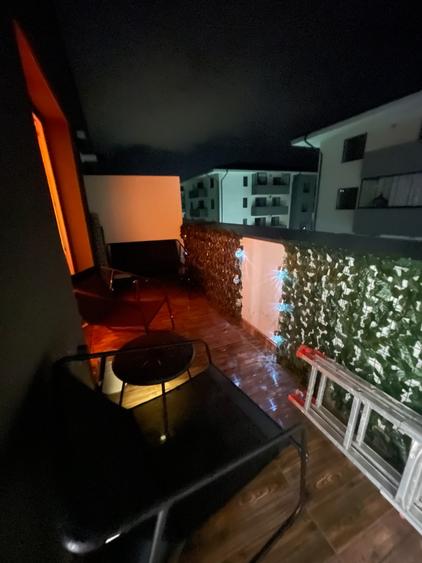 Apartament cu 2 camere semidecomandat, mobilat în Florești
