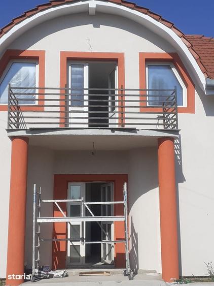Casă cu 4 camere cu Teren 330 Mp în Oncea