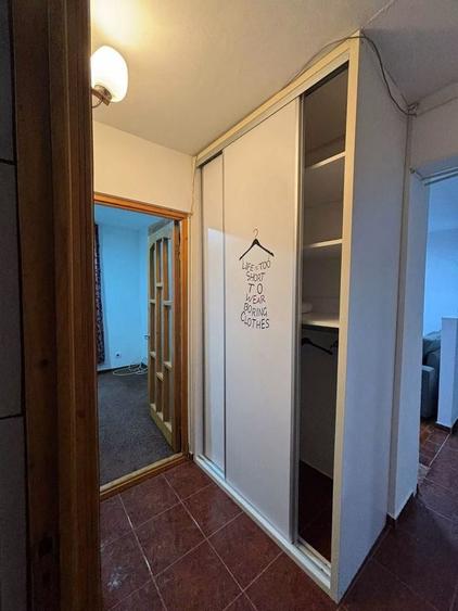 Apartament cu 2 camere decomandat în Exterior Vest