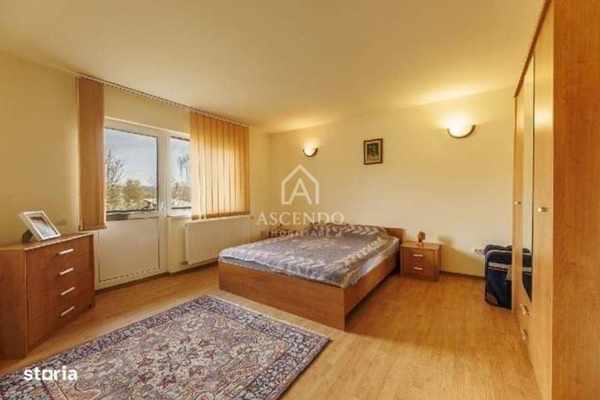 Casă cu 4 camere în Breaza de Sus