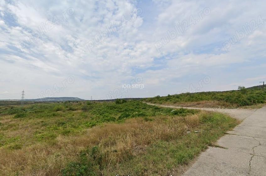 Teren extravilan 25.000 m Brezni?a-Ocol, Mehedin?iPre?: 3 EUR m Cadastru: 51990