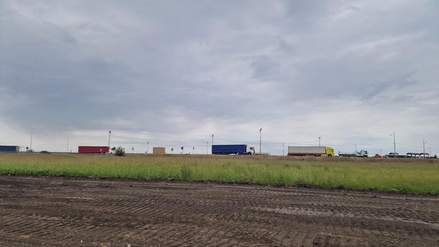 Teren agricol intravilan de 39862 mp, în Ștefăneștii de Jos
