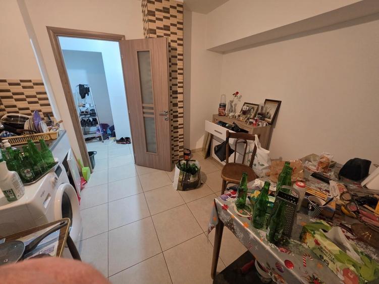 Apartament cu 3 camere decomandat în 1 Decembrie 1918