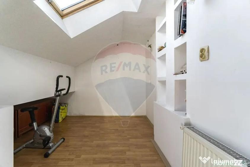 Apartament cu 3 camere nedecomandat în Central