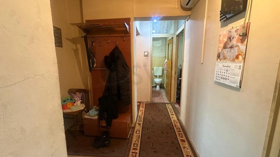 Apartament cu 3 camere decomandat în Aviației