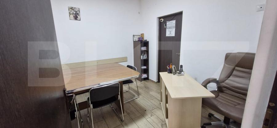 Casă individuală cu 8 camere cu Canalizare în Găești