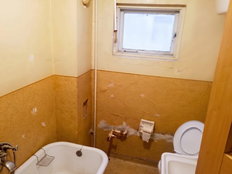 Casă cu 6 camere cu Teren 749 Mp în Predeal