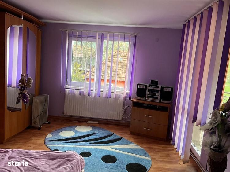 Casă cu 2 camere cu Teren 4368 Mp în Certeju de Sus