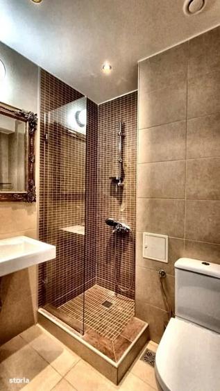 Apartament cu 4 camere semidecomandat, mobilat în Turda