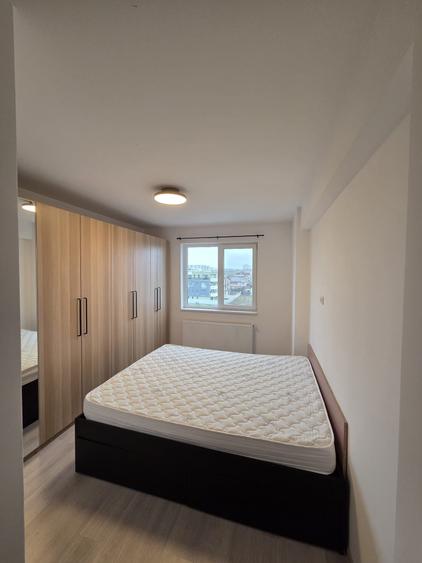 Apartament cu 2 camere semidecomandat în Cățelu