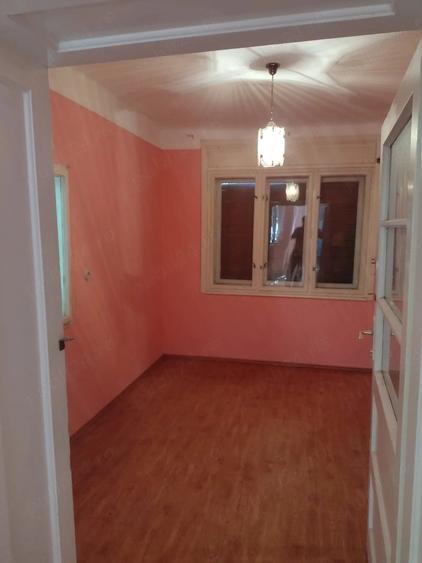 Casă cu 3 camere cu Teren 1000 Mp în Rogoz