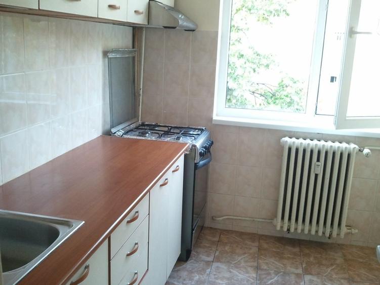 Vand apartament 3 camere semidecomandat-CRANGASI-CONSTRUCTORILOR - 4