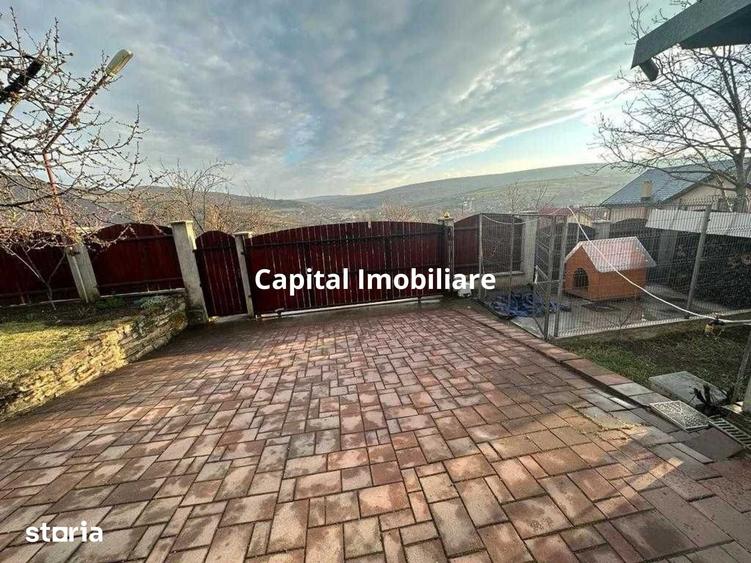 Casă cu 7 camere cu Teren 1200 Mp în Tomești