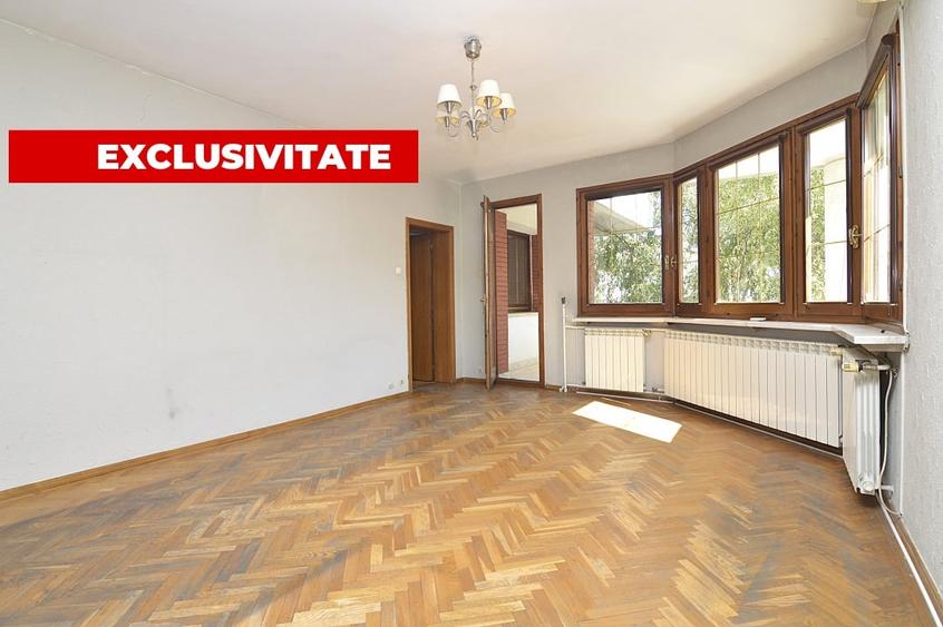 Casă individuală cu 8 camere cu Garaj în Gara de Nord