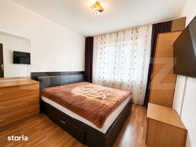 Apartament cu 3 camere, mobilat în Dacia